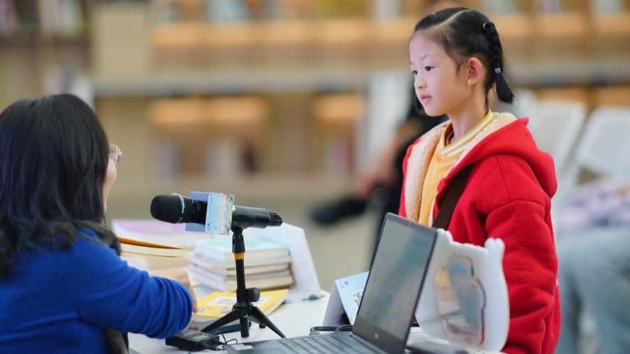 "阅享周末"温暖启航,亲子家庭在人人讲堂共探儿童文学赏读之美